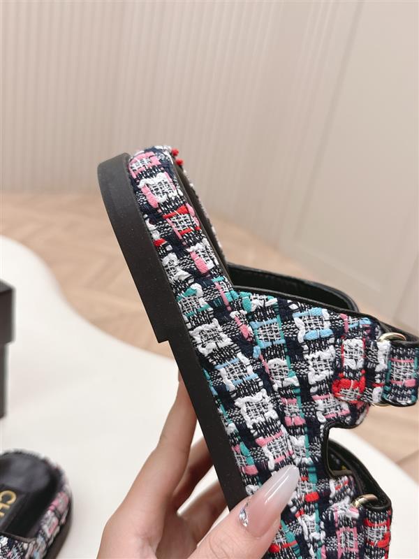 20251128184439589 280